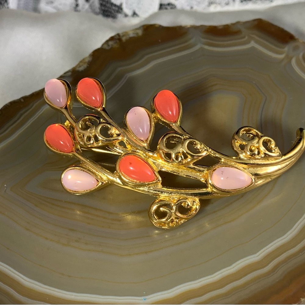 Elegant Vintage Trifari Moonglow Brooch